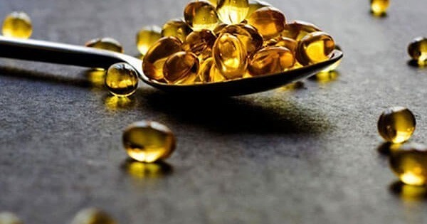 Người huyết áp thấp nên hạn chế hoặc tham khảo ý kiến bác sĩ trước khi sử dụng omega 3